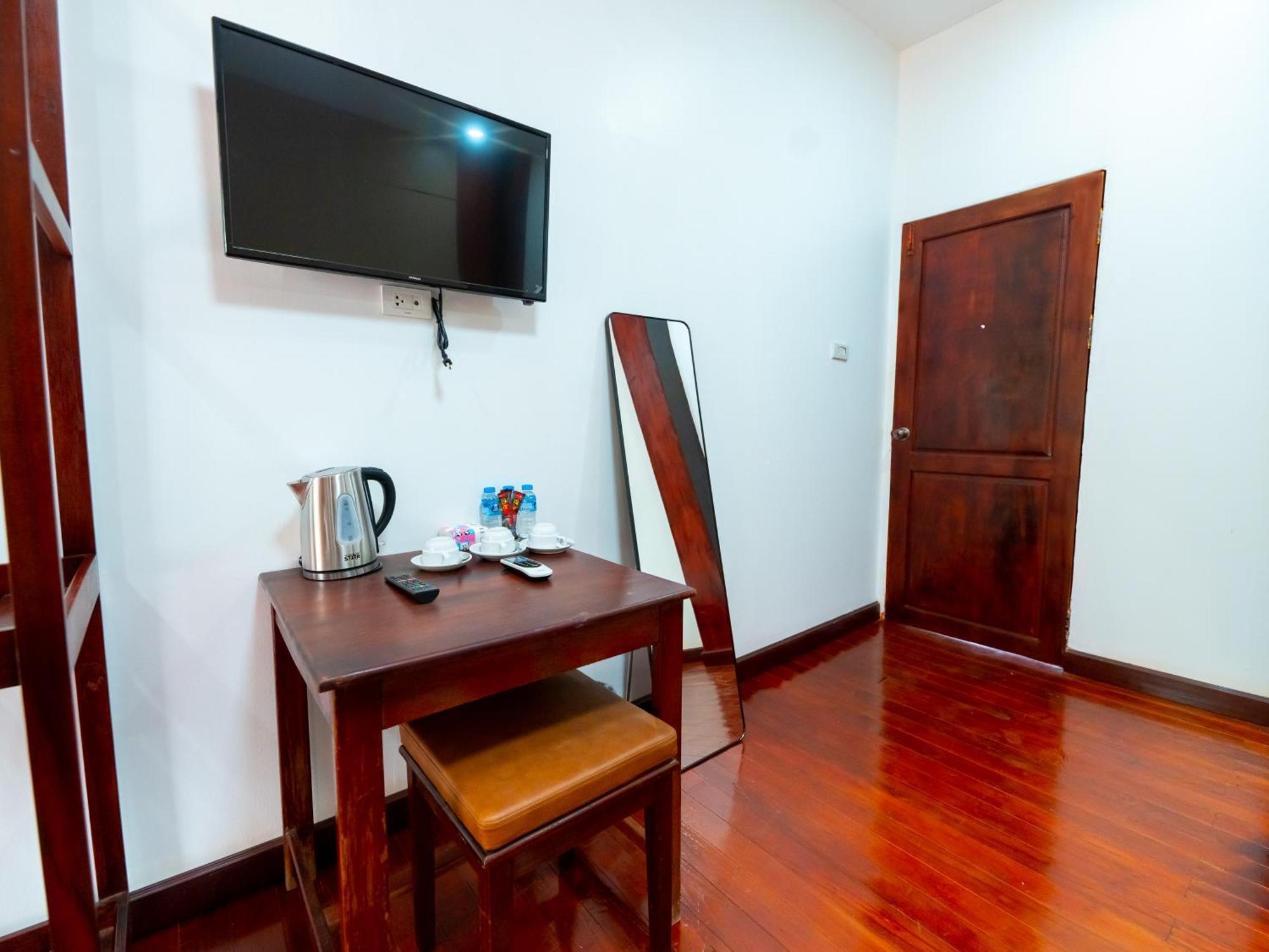 Vientiane Ruby Villa Hotel Exterior photo